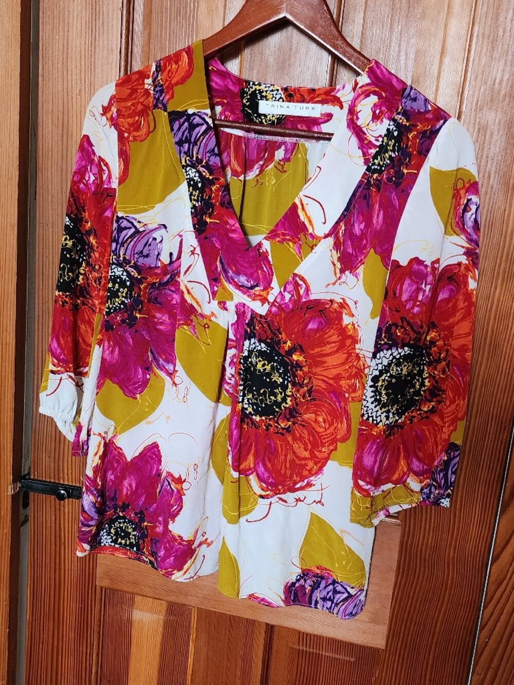 Beautiful Pure Silk Trina Turk Top Small/Medium